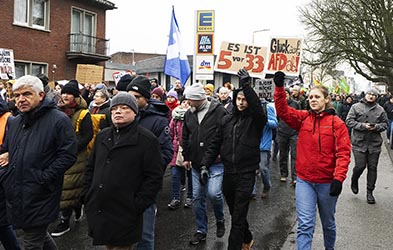 Gegendemonstration zu einer AFD Veranstaltung in Duisburg-Homberg