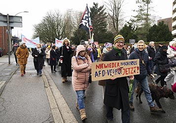 Gegendemonstration zu einer AFD Veranstaltung in Duisburg-Homberg