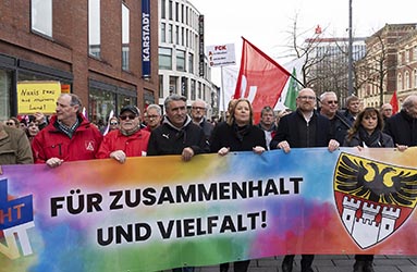 Anti AFD Demonstration in Duisburg Bundestagspr&auml;sidentin B&auml;rbel Bas