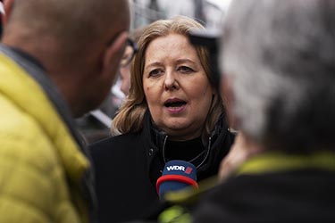 Anti AFD Demonstration in Duisburg Bundestagspr&auml;sidentin B&auml;rbel Bas