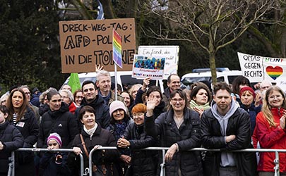 AFD Demonstration und Gegendemo im D&uuml;sseldorfer Zooviertel
