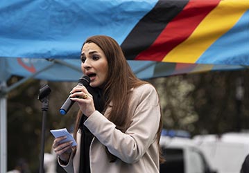 AFD Demonstration und Gegendemo im D&uuml;sseldorfer Zooviertel