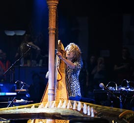53. Moerser Musikfestival Zeena Parkins Harfe