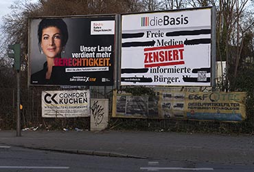Bundestagswahl 2025 Wahlplakate in Duisburg