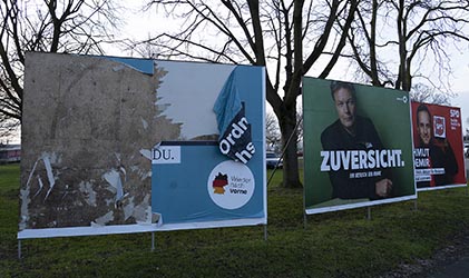 Bundestagswahl 2025 Wahlplakate in Duisburg