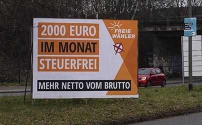 Bundestagswahl 2025 Wahlplakate in Duisburg
