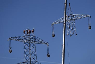Arbeiten an Hochspannungsmasten
