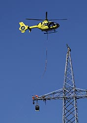 Helikoptereinsatz der Baufirma Omexom im Auftrag von Amprion.
