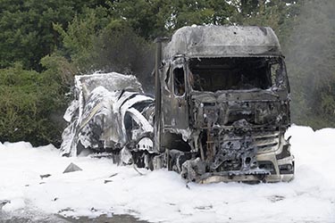 LKW-Brand auf dem Hotelparkplatz von Van der Valk