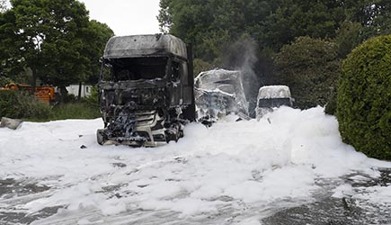 LKW-Brand auf dem Hotelparkplatz von Van der Valk